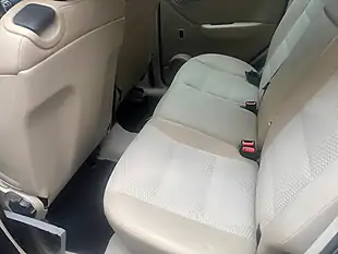 Used 2011 Mercedes-Benz a Class Avantgarde Se Black - Interior and Exterior details 4