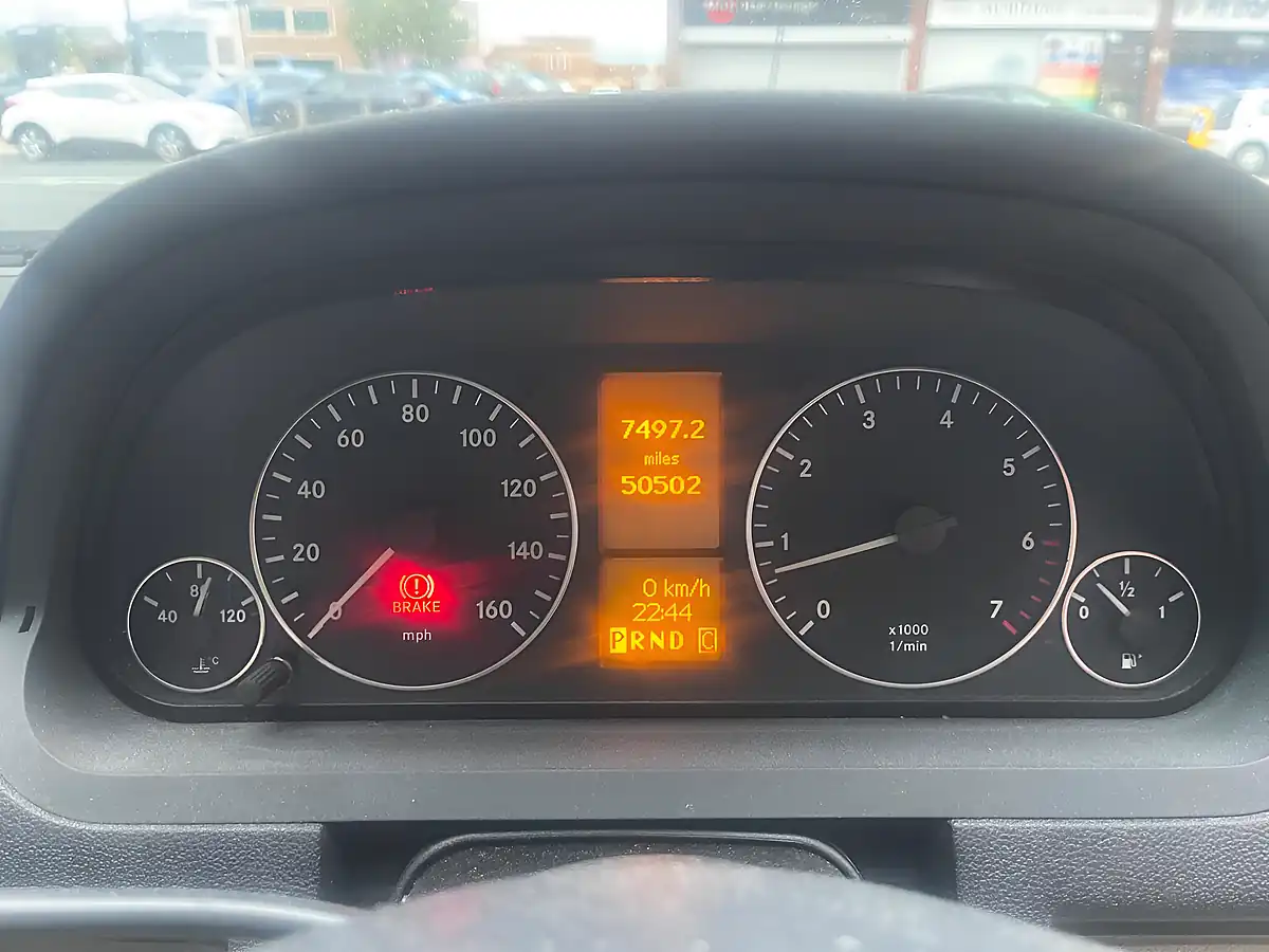 Used 2011 Mercedes-Benz a Class Avantgarde Se Black - Interior and Exterior details 6
