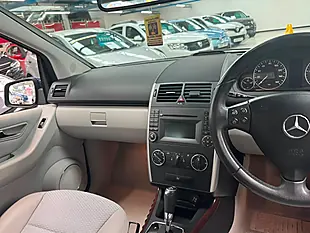 Used 2011 Mercedes-Benz a Class Avantgarde Se Blue - Interior and Exterior details 9
