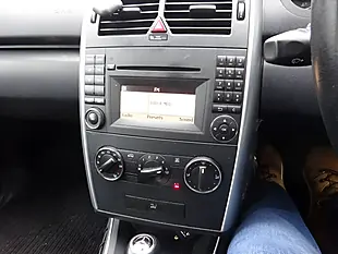 Used 2011 Mercedes-Benz a Class Avantgarde Se Blue - Interior and Exterior details 15