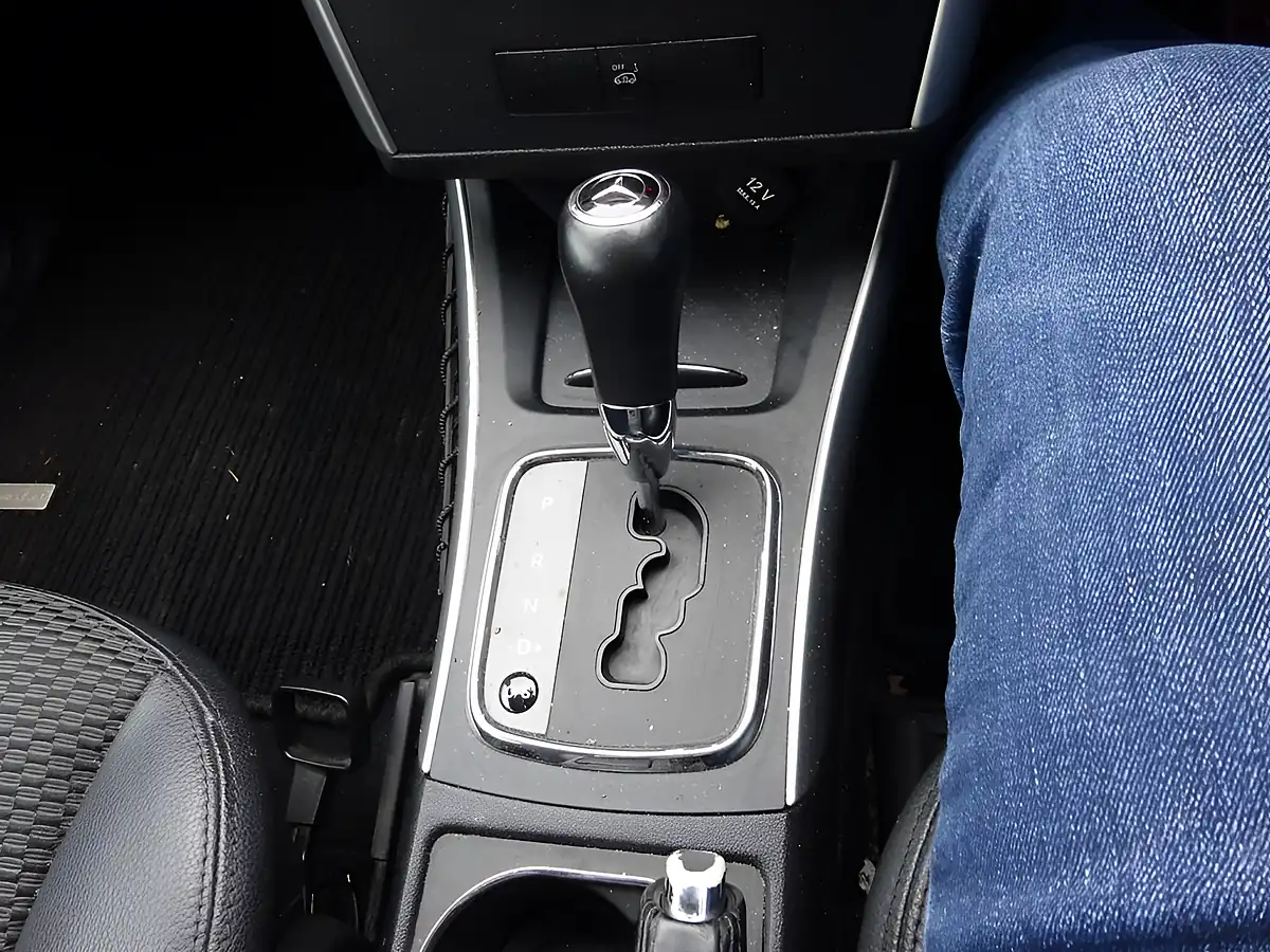 Used 2011 Mercedes-Benz a Class Avantgarde Se Blue - Interior and Exterior details 16