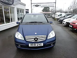 Used 2011 Mercedes-Benz a Class Avantgarde Se Blue - Interior and Exterior details 2