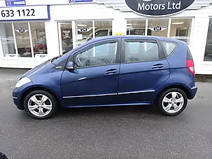 Used 2011 Mercedes-Benz a Class Avantgarde Se Blue - Interior and Exterior details 4