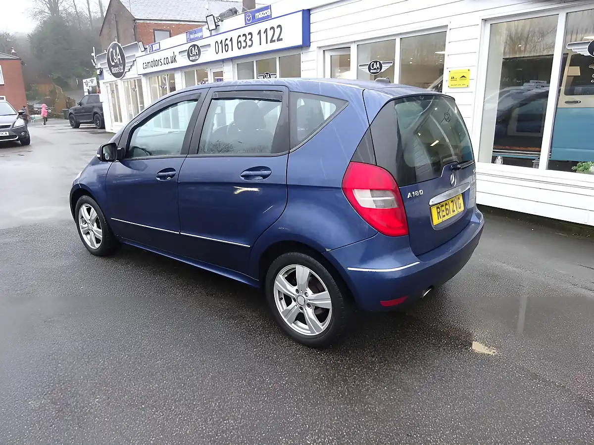 Used 2011 Mercedes-Benz a Class Avantgarde Se Blue - Interior and Exterior details 5