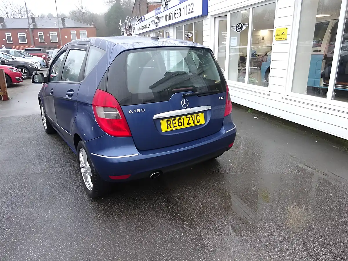 Used 2011 Mercedes-Benz a Class Avantgarde Se Blue - Interior and Exterior details 6