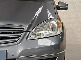 Used 2011 Mercedes-Benz a-Class Avantgarde Se Mountain Grey - Interior and Exterior details 13