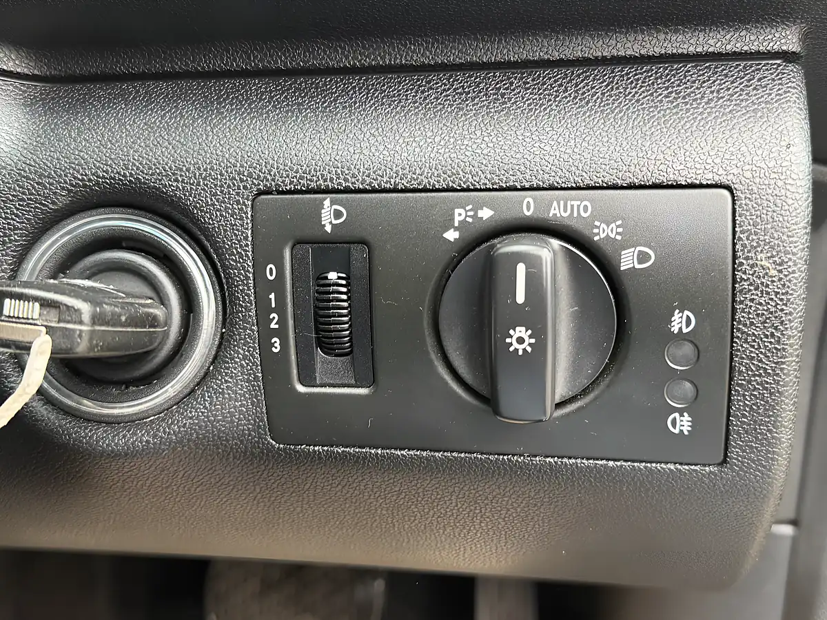 Used 2011 Mercedes-Benz a Class Classic Se Black - Interior and Exterior details 19