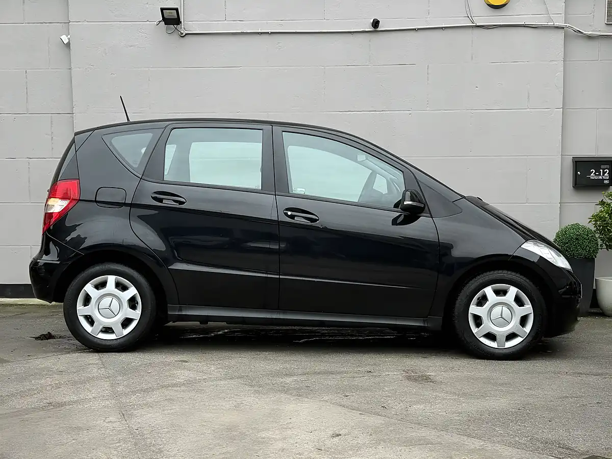 Used 2011 Mercedes-Benz a Class Classic Se Black - Interior and Exterior details 6