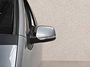 Used 2011 Mercedes-Benz a-Class Classic Se Horizon Blue - Interior and Exterior details 12