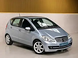 Used 2011 Mercedes-Benz a-Class Classic Se Horizon Blue - Interior and Exterior details 17