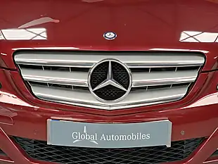 Used 2011 Mercedes-Benz B-Class Sport Saturn Red Metallic - Interior and Exterior details 8