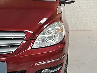 Used 2011 Mercedes-Benz B-Class Sport Saturn Red Metallic - Interior and Exterior details 9