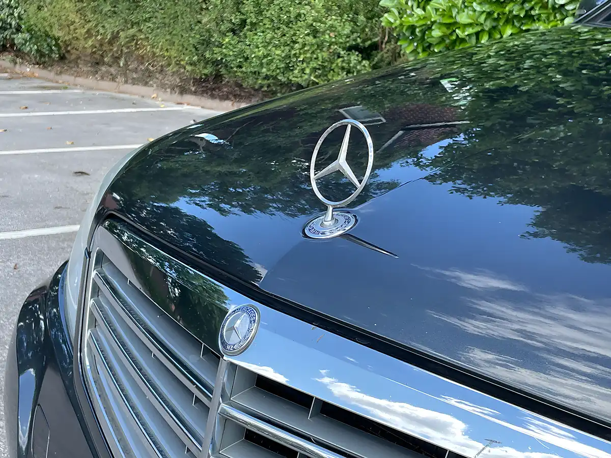 Used 2011 Mercedes-Benz C Class Elegance Magnetite Black - Interior and Exterior details 17