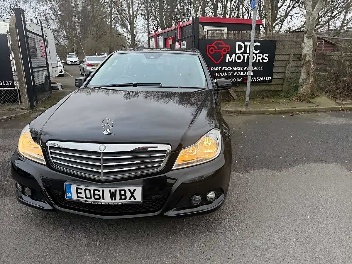 Used 2011 Mercedes-Benz C-Class Se Edition 125 Black - Front View