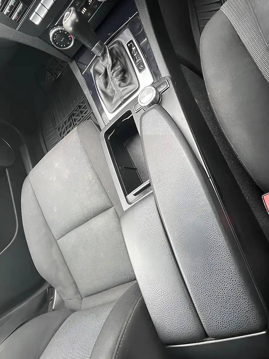 Used 2011 Mercedes-Benz C Class Se Edition 125 Black - Interior and Exterior details 11
