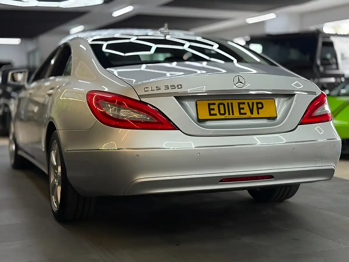 Used 2011 Mercedes-Benz Cls 13X Services, Sat Nav & Leather Silver - Interior and Exterior details 10