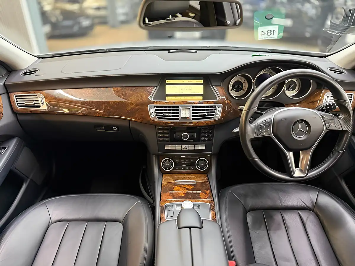 Used 2011 Mercedes-Benz Cls 13X Services, Sat Nav & Leather Silver - Interior and Exterior details 15