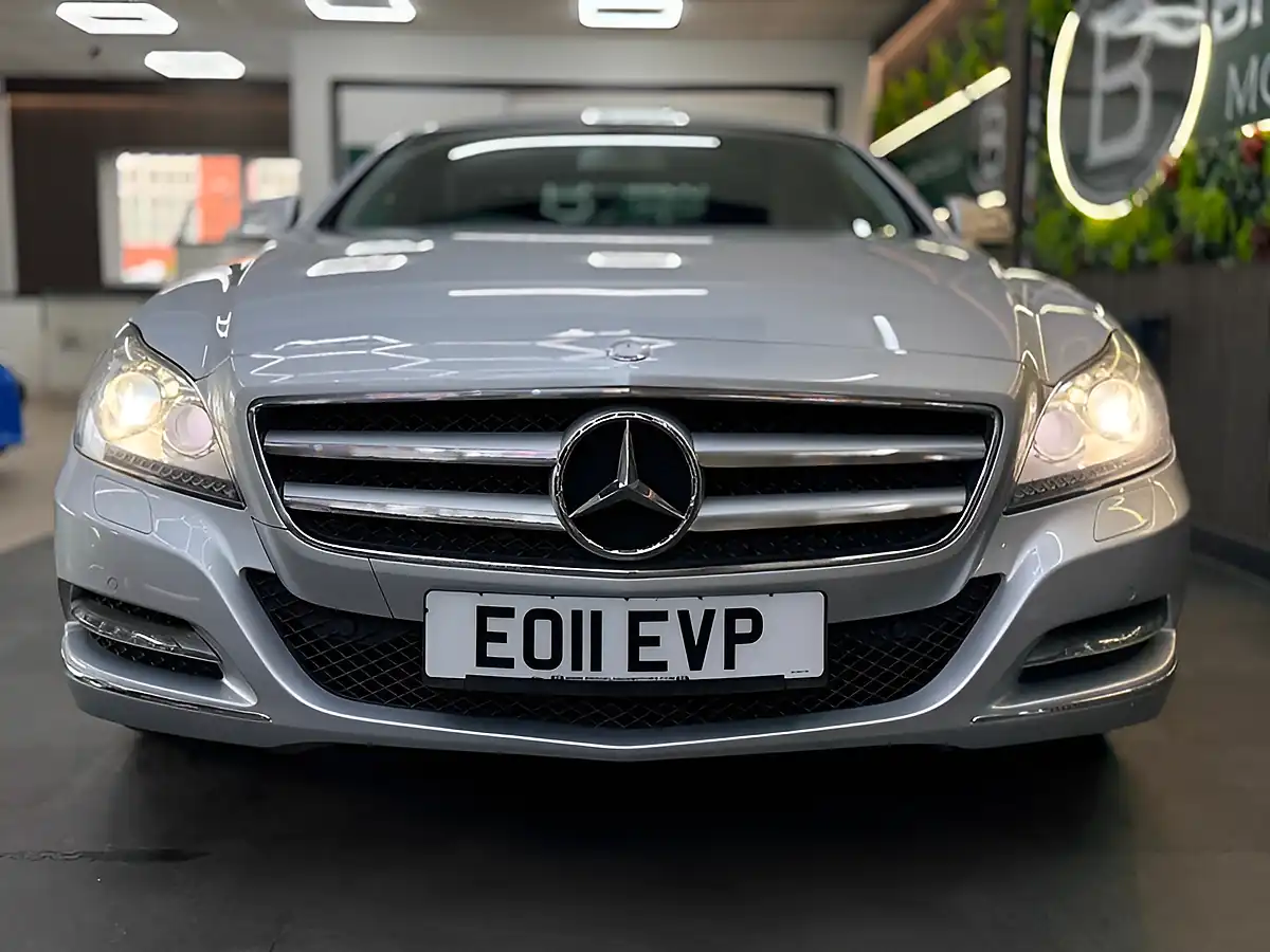 Used 2011 Mercedes-Benz Cls 13X Services, Sat Nav & Leather Silver - Interior and Exterior details 5