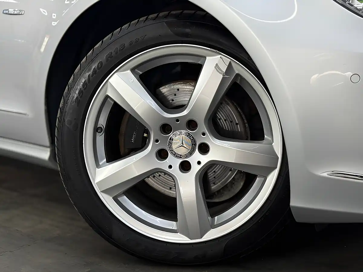 Used 2011 Mercedes-Benz Cls 13X Services, Sat Nav & Leather Silver - Interior and Exterior details 7