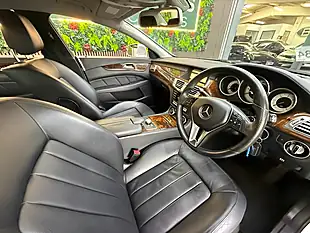 Used 2011 Mercedes-Benz Cls Blueefficiency [13X Services, Sat Nav & Leather] Silver - Interior and Exterior details 5