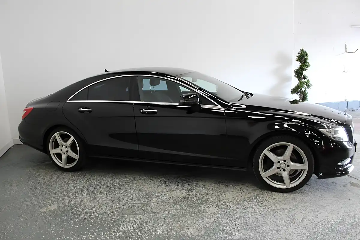 Used 2011 Mercedes-Benz Cls Sport Black - Interior and Exterior details 3