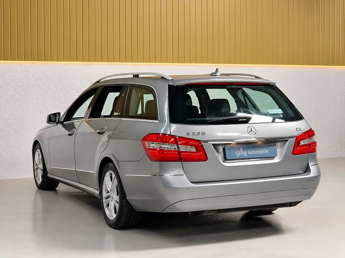 Used 2011 Mercedes-Benz E-Class Avantgarde Palladium Silver Metallic - Interior and Exterior details 18