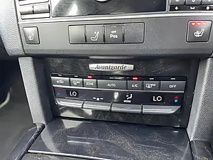 Used 2011 Mercedes-Benz E Class Avantgarde Silver - Interior and Exterior details 10