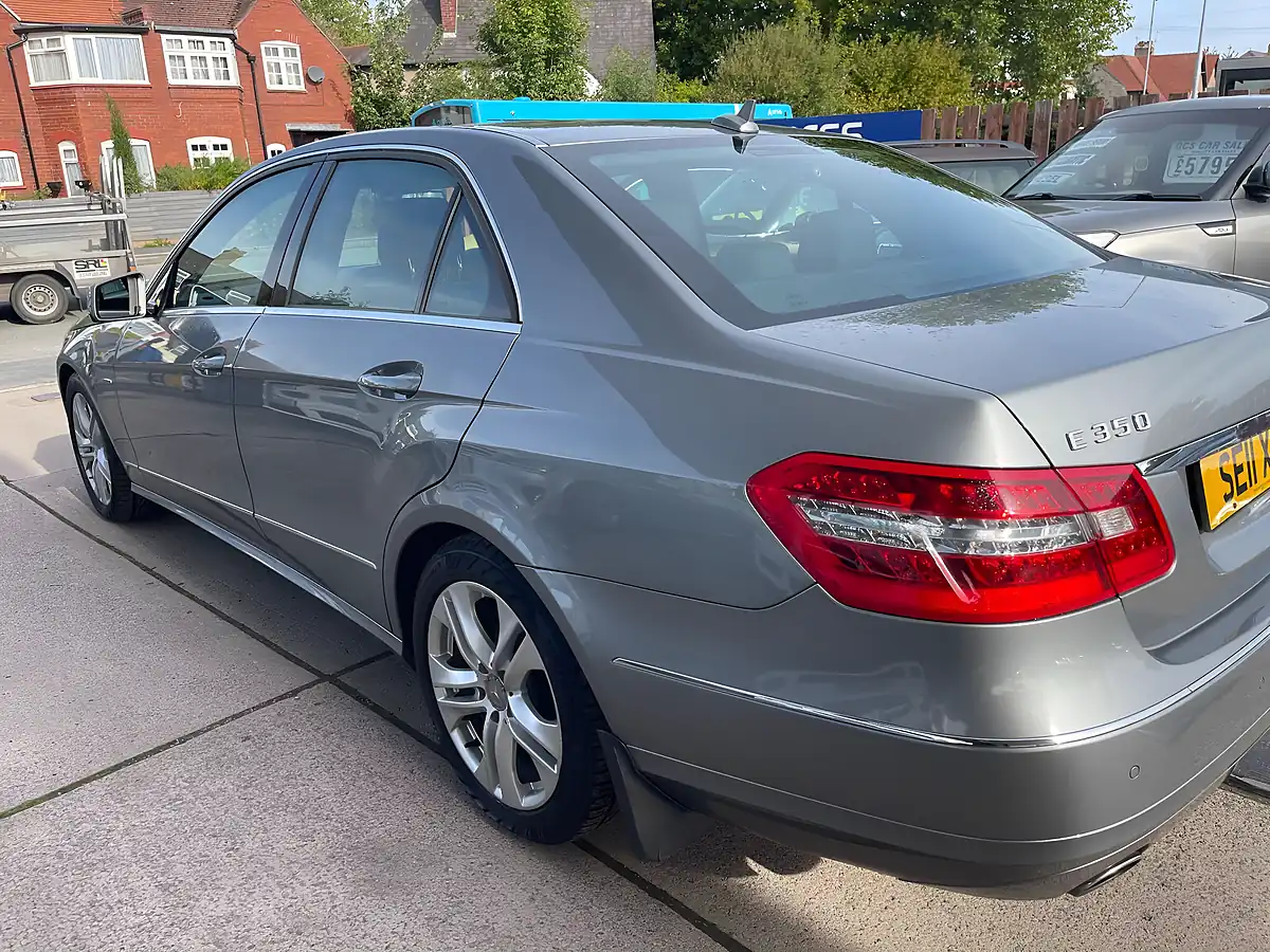 Used 2011 Mercedes-Benz E Class Avantgarde Silver - Interior and Exterior details 14