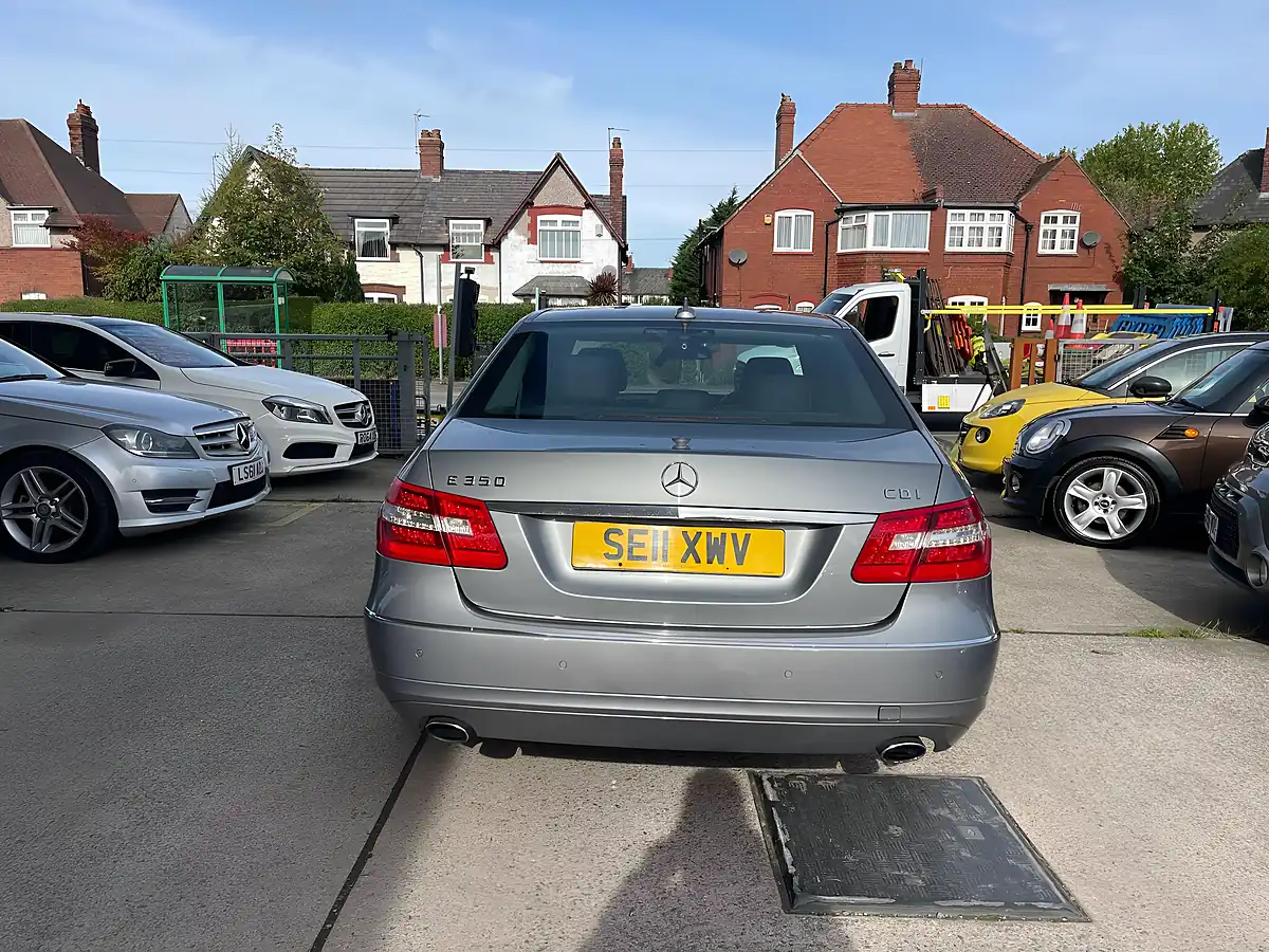 Used 2011 Mercedes-Benz E Class Avantgarde Silver - Interior and Exterior details 8