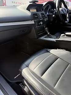 Used 2011 Mercedes-Benz E Class Blueefficiency Sport Silver - Interior and Exterior details 18