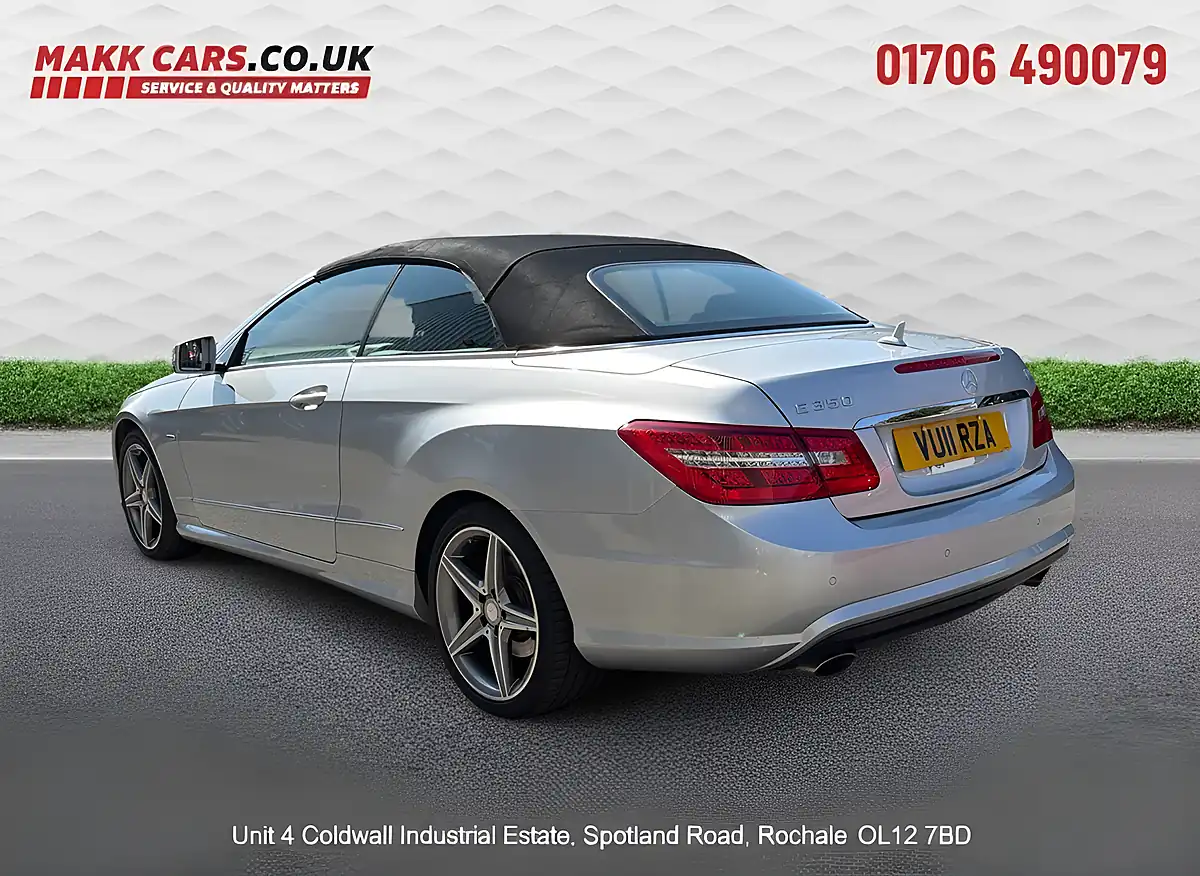 Used 2011 Mercedes-Benz E Class Blueefficiency Sport Silver - Interior and Exterior details 3