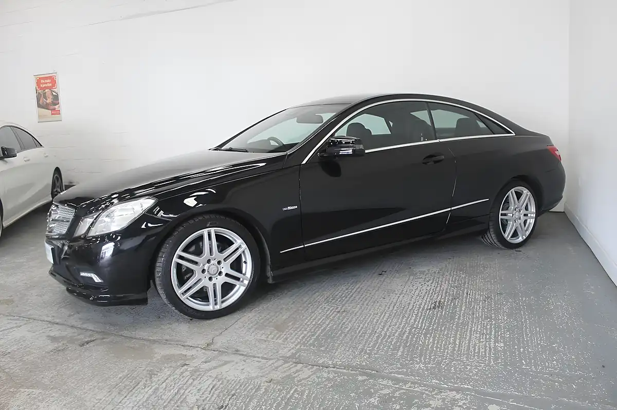 Used 2011 Mercedes-Benz E Class Sport Black - Interior and Exterior details 4