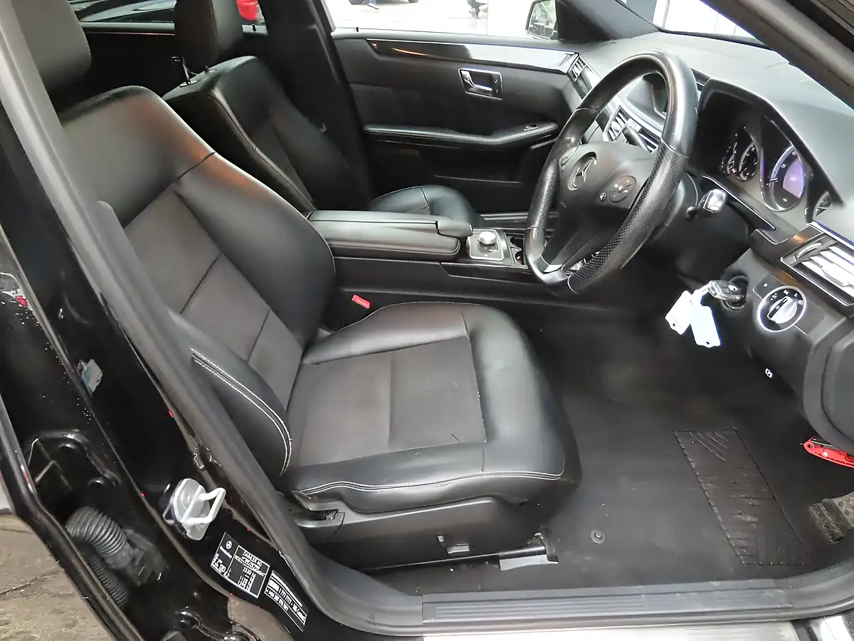 Used 2011 Mercedes-Benz E Class Sport Black - Interior and Exterior details 4