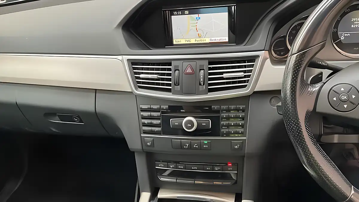 Used 2011 Mercedes-Benz E Class Sport Silver - Interior and Exterior details 10