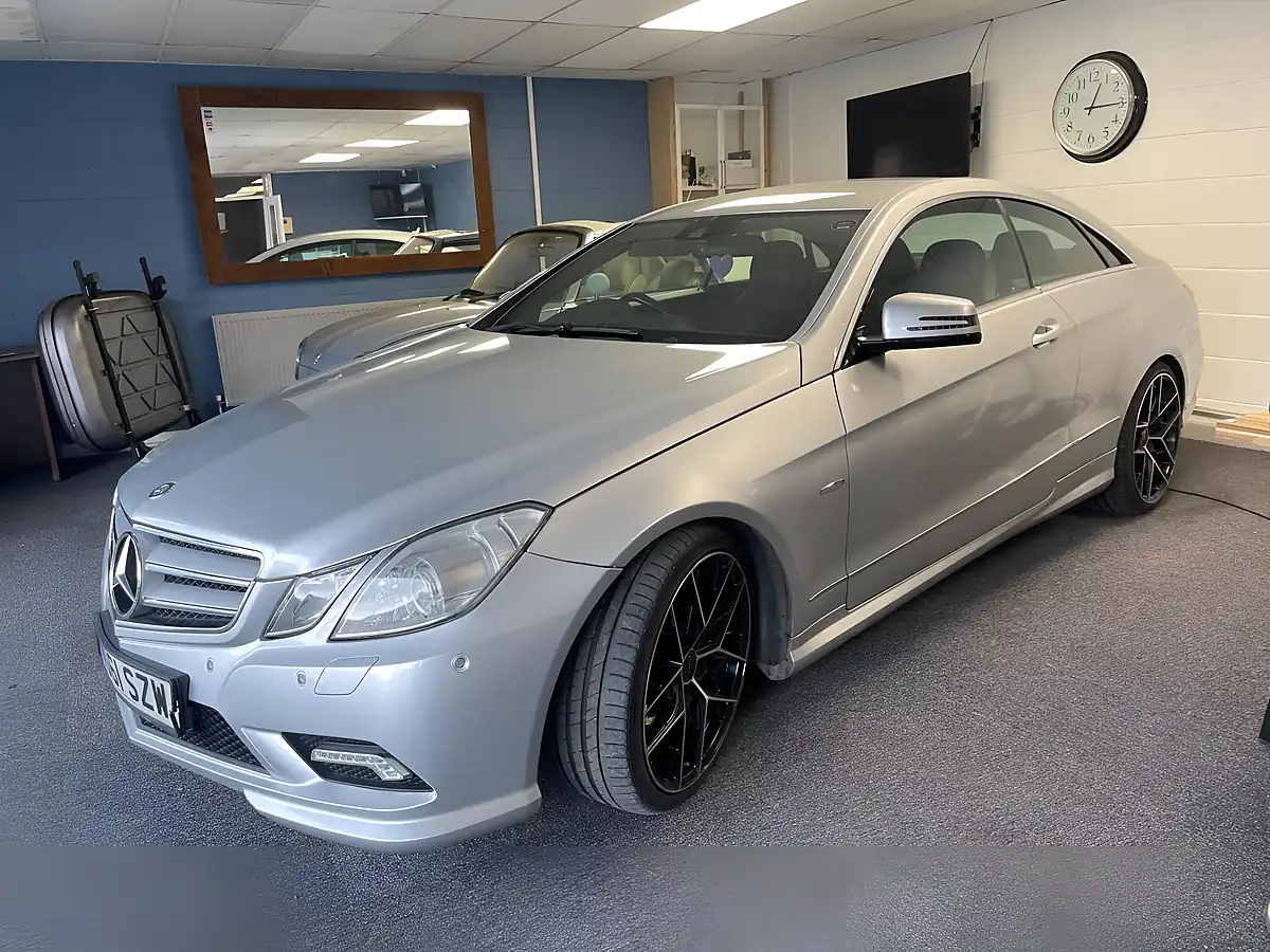 Used 2011 Mercedes-Benz E Class Sport Silver - Interior and Exterior details 10