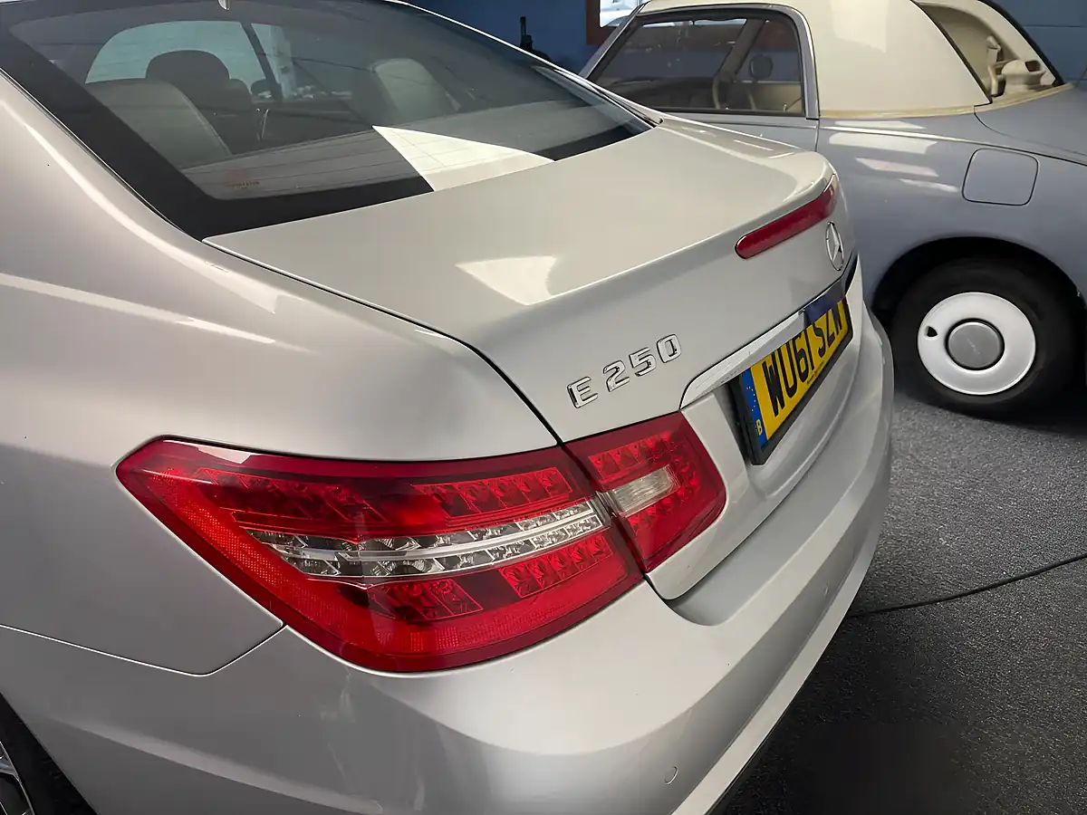 Used 2011 Mercedes-Benz E Class Sport Silver - Interior and Exterior details 19