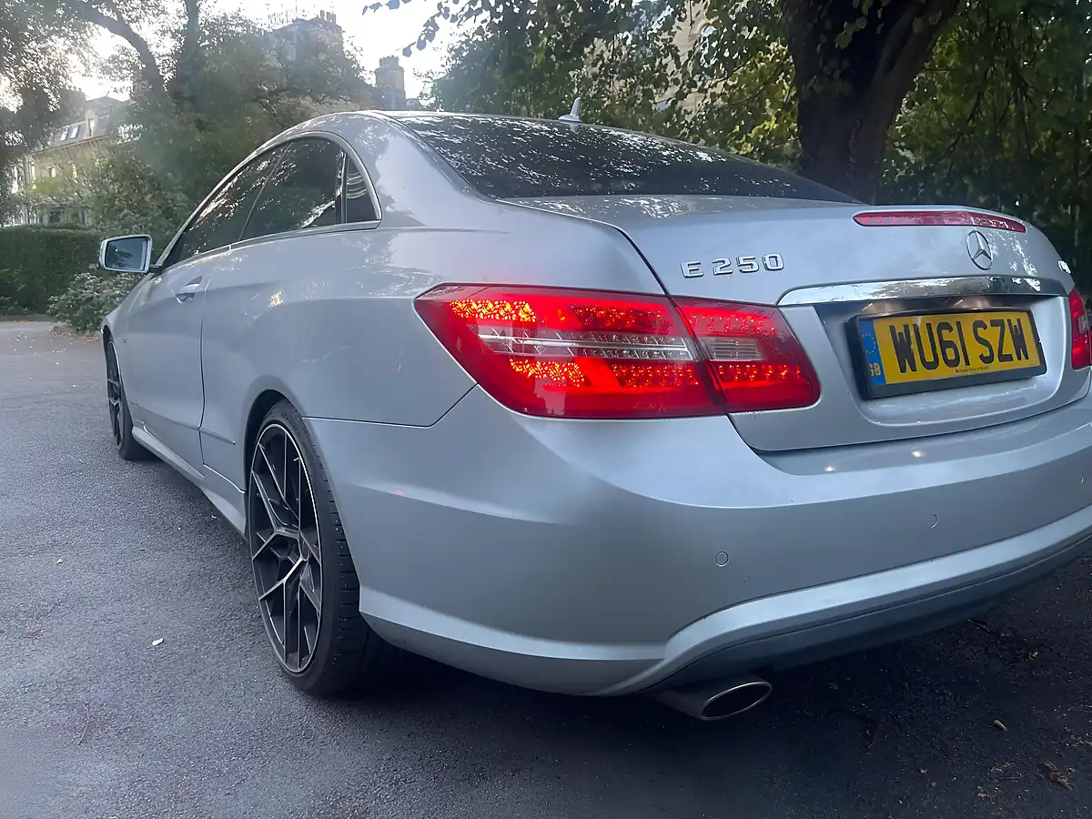 Used 2011 Mercedes-Benz E Class Sport Silver - Interior and Exterior details 4