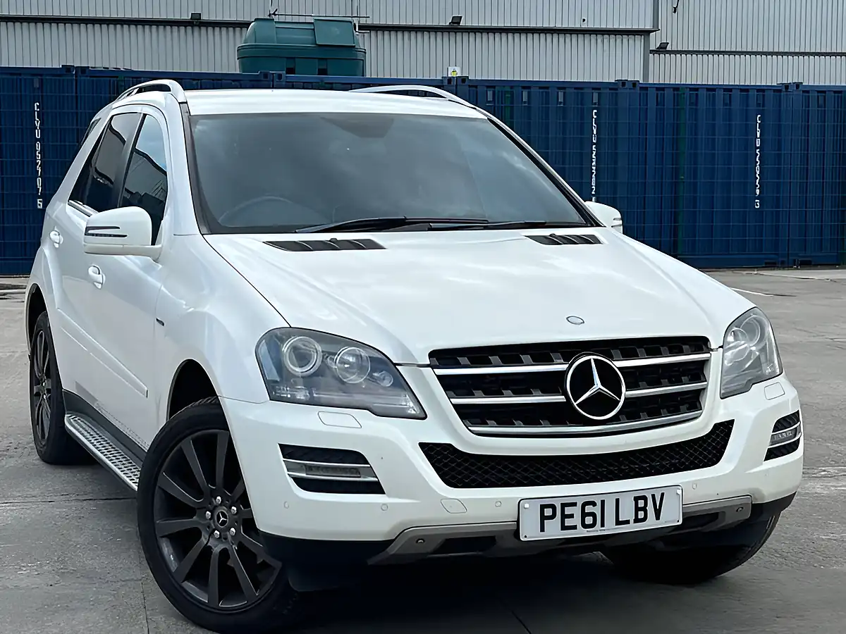Used 2011 Mercedes-Benz M Class Grand Edition Diamond White - Front View