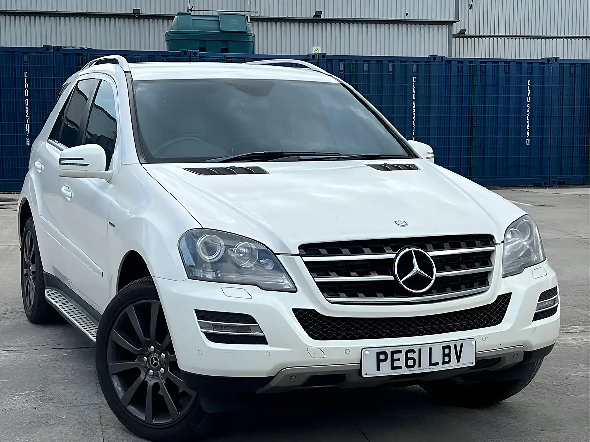 Used 2011 Mercedes-Benz M Class Grand Edition Diamond White - Interior and Exterior details 5