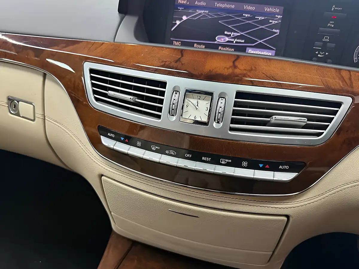 Used 2011 Mercedes-Benz S Class S350L Silver - Interior and Exterior details 12