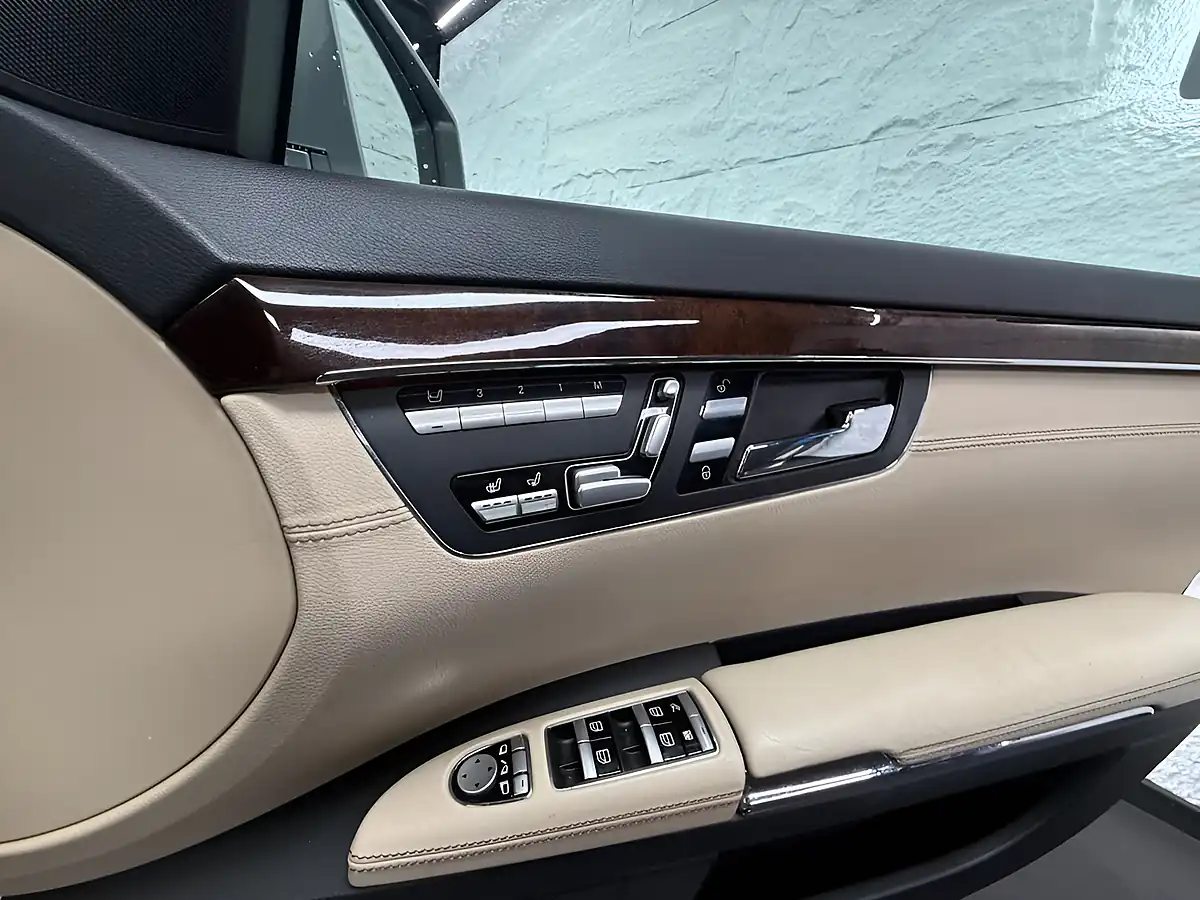 Used 2011 Mercedes-Benz S Class S350L Silver - Interior and Exterior details 16