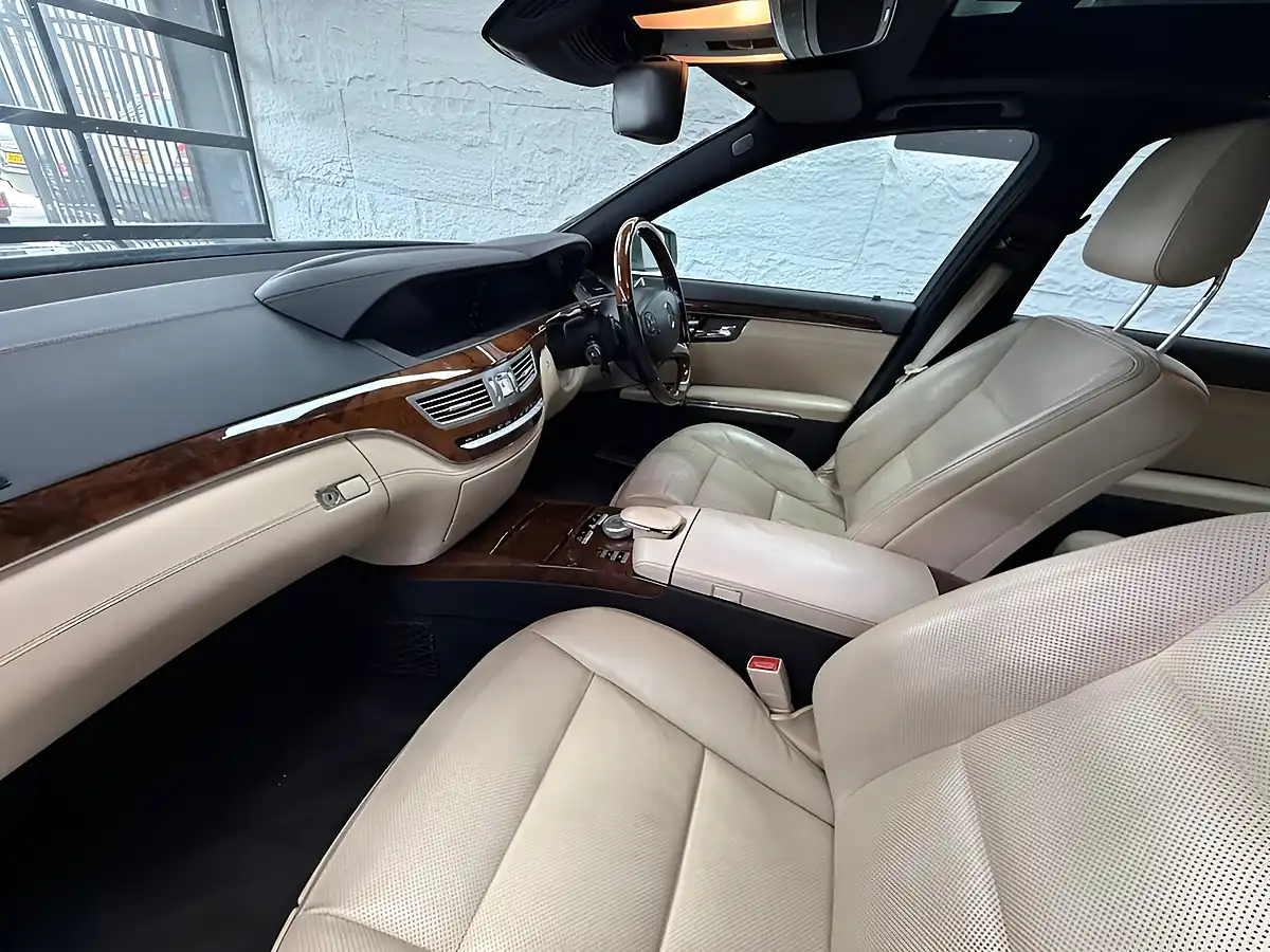 Used 2011 Mercedes-Benz S Class S350L Silver - Interior and Exterior details 19
