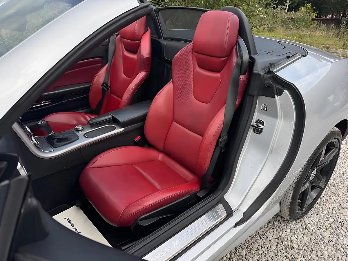 Used 2011 Mercedes-Benz Slk AMG Sport Edition 125 Silver - Interior and Exterior details 15