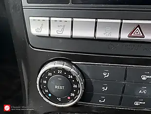 Used 2011 Mercedes-Benz Slk Blueefficiency Black - Interior and Exterior details 17
