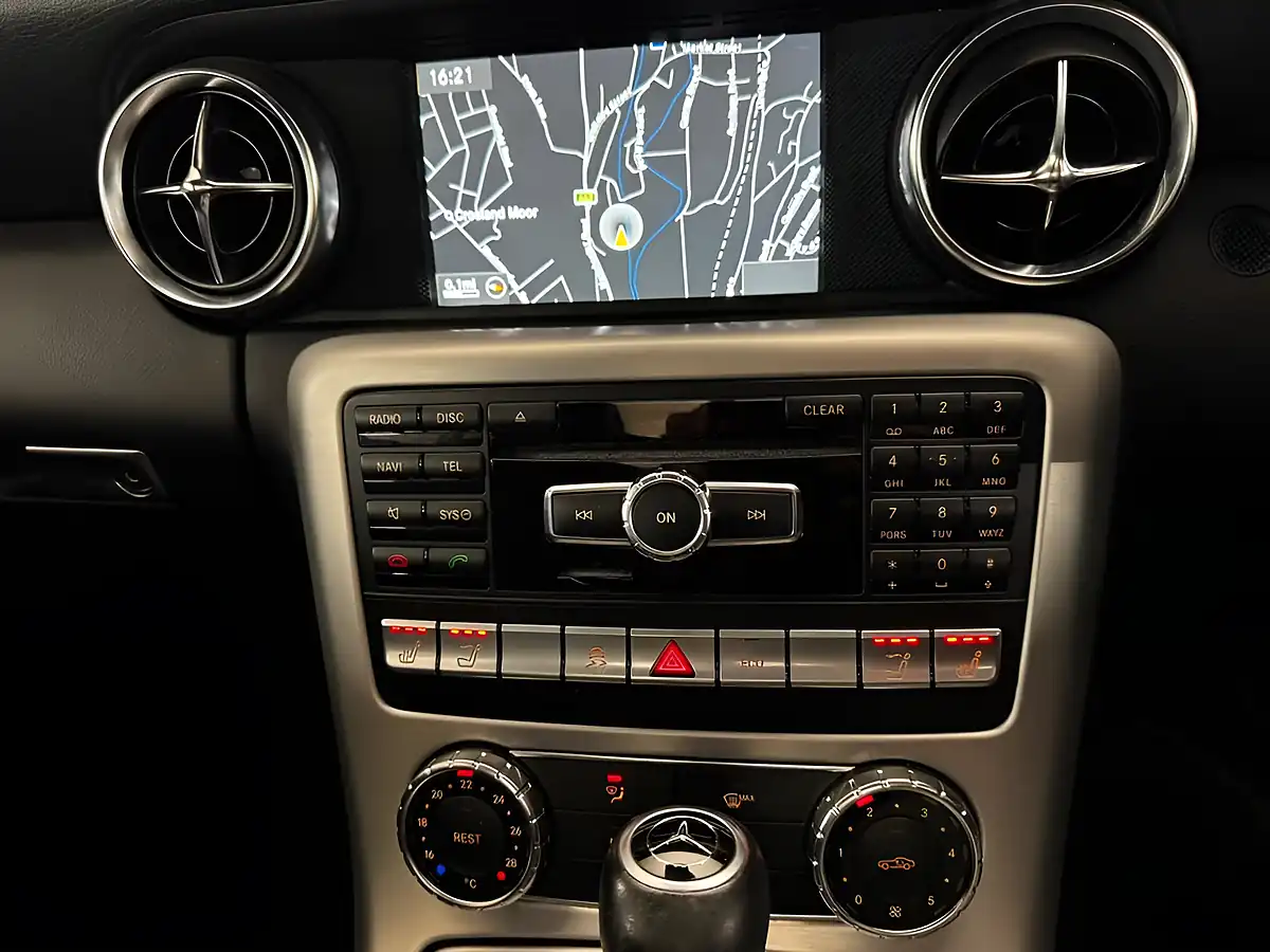Used 2011 Mercedes-Benz Slk Edition 125 Silver - Interior and Exterior details 18