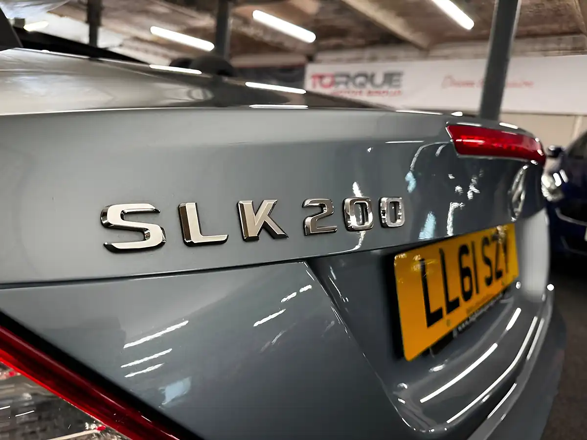 Used 2011 Mercedes-Benz Slk Edition 125 Silver - Interior and Exterior details 9