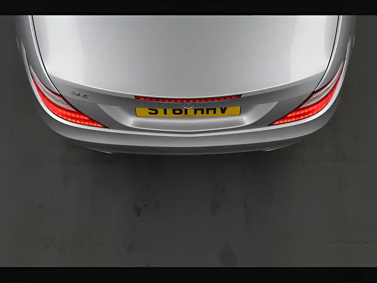 Used 2011 Mercedes-Benz Slk SLK200 Blueefficiency Silver - Interior and Exterior details 12
