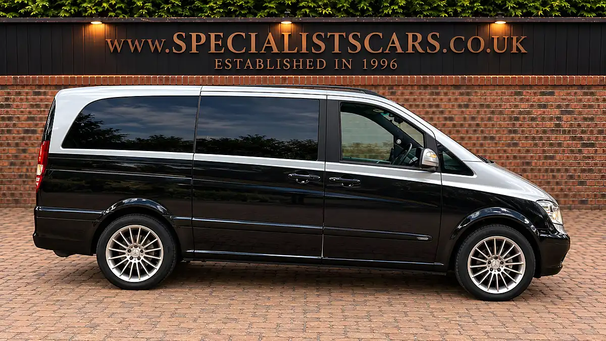 Used 2011 Mercedes-Benz Viano Ambiente Silver - Interior and Exterior details 2