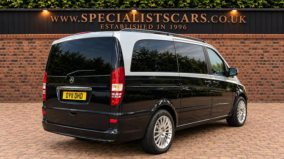 Used 2011 Mercedes-Benz Viano Ambiente Silver - Interior and Exterior details 5