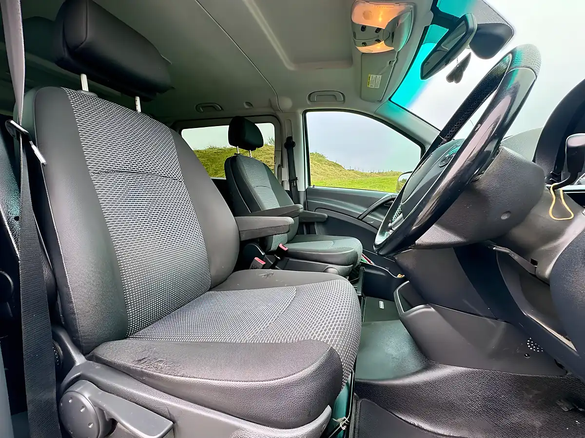 Used 2011 Mercedes Vito Dualiner L1 Silver - Interior and Exterior details 16
